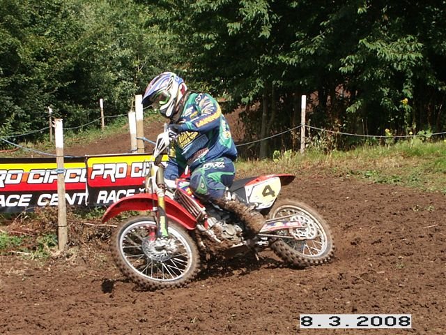 pict1030.jpg